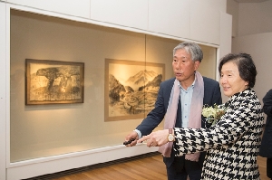 이호신 기증 특별전 개막식