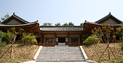 이화역사관, 창립 130주년 기념 특별전 ‘“Friends of Ewha”: 이화의 친구가 되어준 세 분의 스승’ 개최