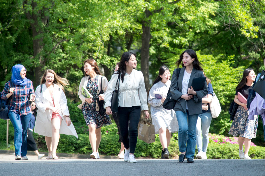 국제교류팀, 글로벌 프로그램 재정비 및 온라인 서비스 강화