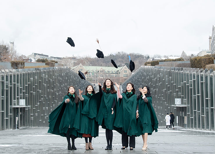 3628명의 이화인, 더 넓은 세상 앞으로 나아가다