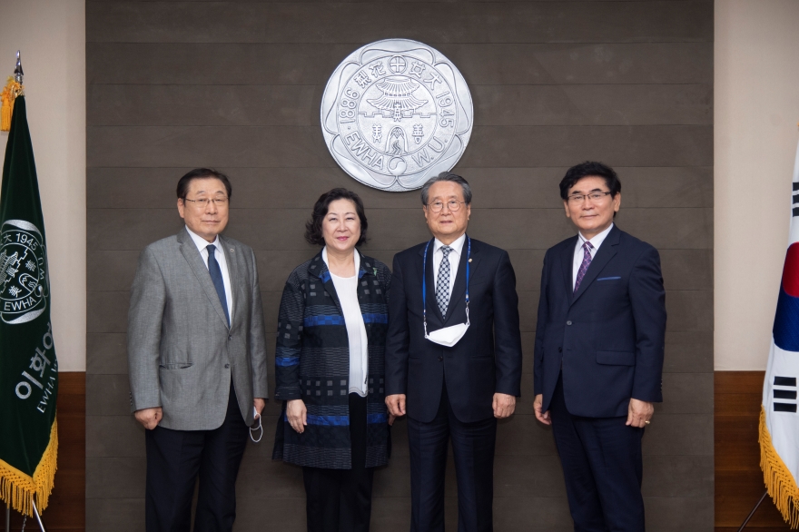 [동정] 유장희 전 부총장 접견