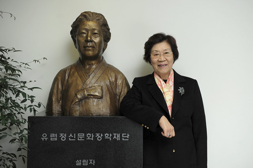 김정옥 동창, 이화여대 미래 인재 육성을 위해 60억 기탁