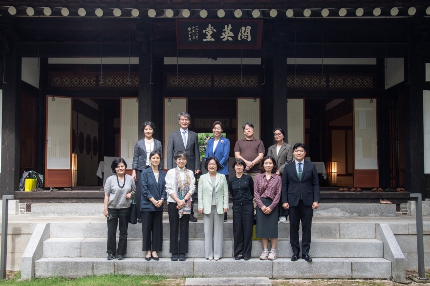 [동정] 2025학년도 2학기 정년보장 승진교수 축하모임