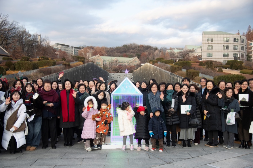 [동정] 이화 성탄의 집 점등식