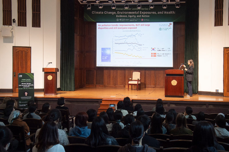 이화글로벌사회공헌원, 세계적 환경역학 석학 안데르센 교수 초청 특강 개최